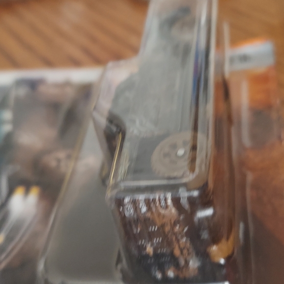 Matchbox '15 Chevy Silverado - Picture 8 of 8